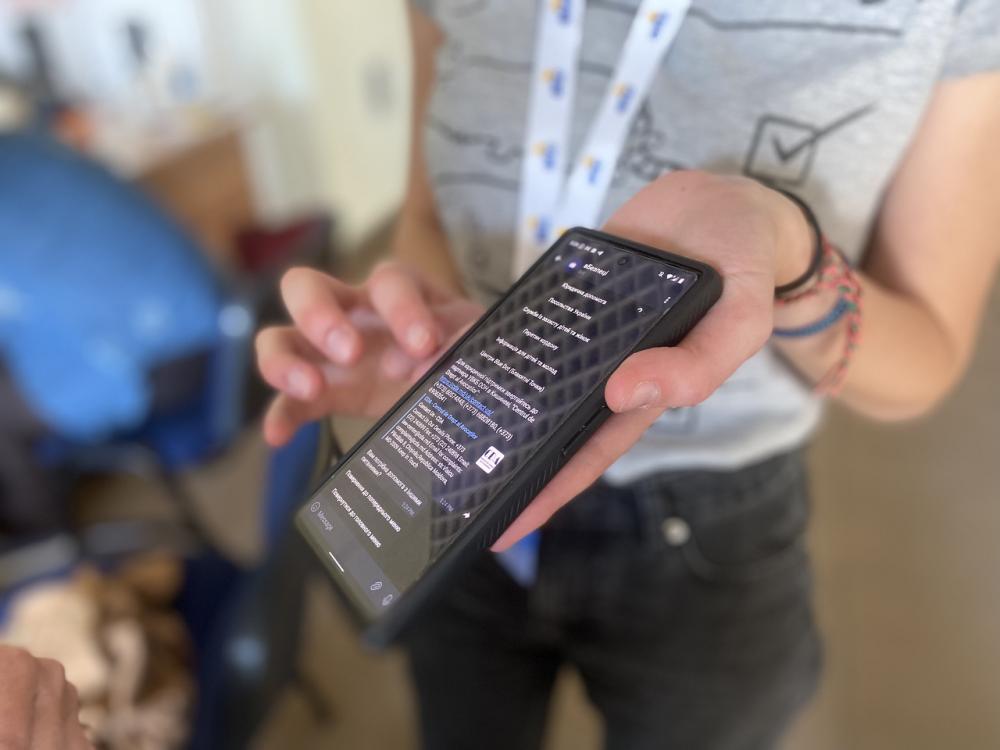 The ETC ChatBot (vBezpetsi in Ukrainian, which translates to “safe spaces”) is available on both Telegram and Viber. Photo: WFP/Beryl Lo