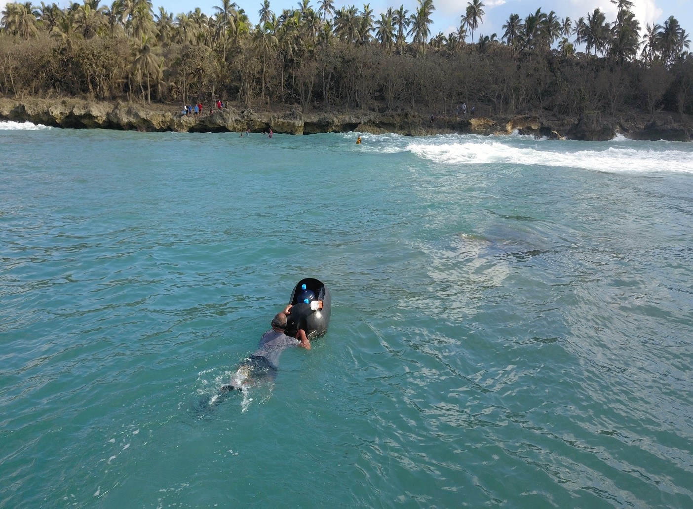 Mordi Tonga Trust & Tonga National Emergency Management Office (NEMO) go to extraordinary lengths to deliver humanitarian assistance to the tiny island of ‘Eueiki in the Vava’u archipelago following the eruption. Photo: Tonga NEMO